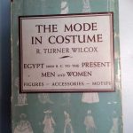 Mode in Costume Front Dust Jacket
