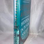 Hidden in Plain Sight: A Detective William Warwick Novel