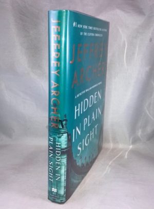 Hidden in Plain Sight: A Detective William Warwick Novel