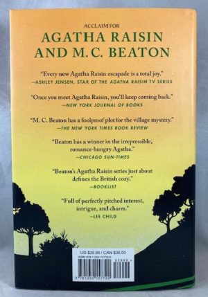 Beating About the Bush: An Agatha Raisin Mystery (Agatha Raisin Mysteries, 30)