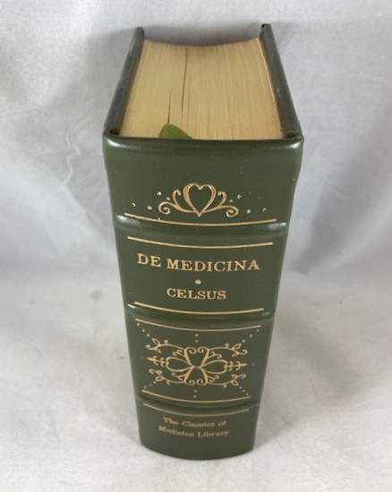 De Medicina